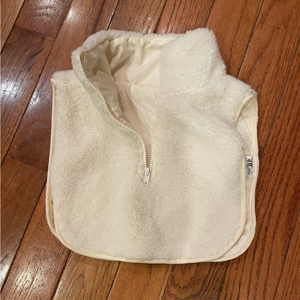 H&M Half-Zip Faux Shearling Collar - Picture 2 of 5